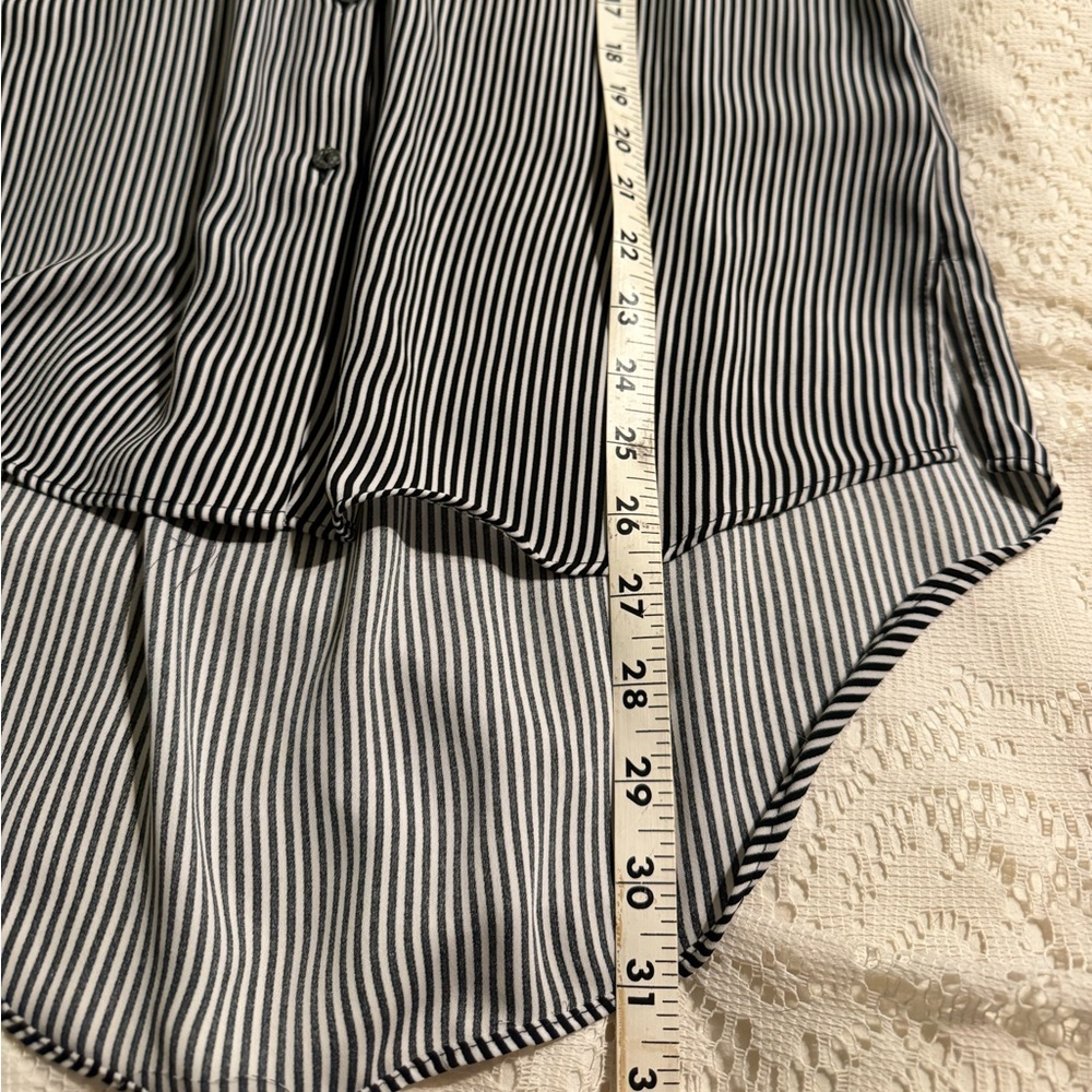 Rachel Zoe Women’s Medium Blouse Button Down - Picture 4 of 4